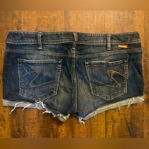 Silver Toni Jean Shorts - EUC - Size 32